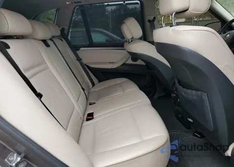 2011 BMW X5 xDrive35I z USA, uszkodzony, nr VIN 5UXZV4C54BL409240